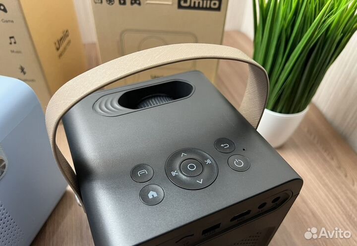 Мини проектор umiio