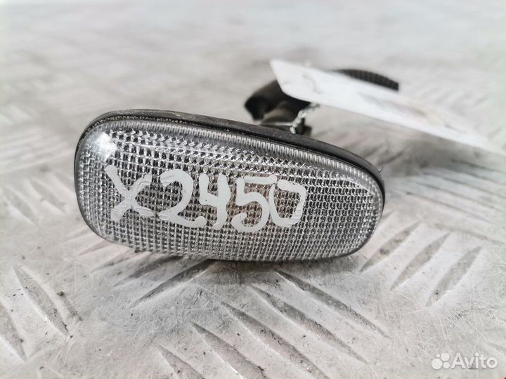 Повторитель передний правый Opel Astra F рест