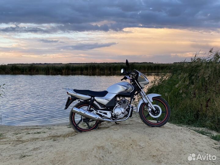 Yamaha ybr125