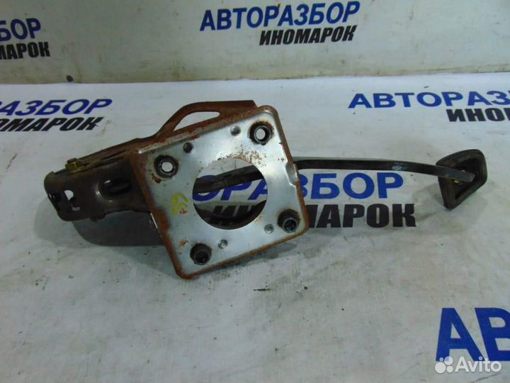 Педаль тормоза для Toyota Corolla 9 2001-2006г