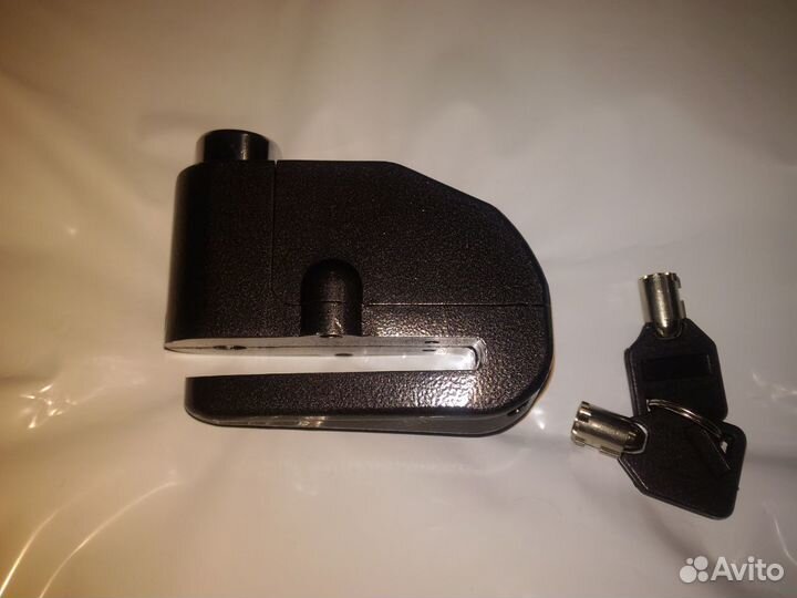 Замок на тормозной диск с сигнализацией 110 дБ