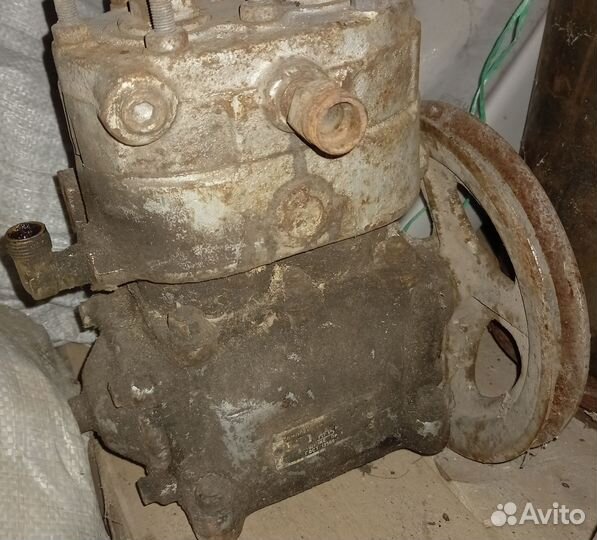 Компрессор воздушный бу СССР