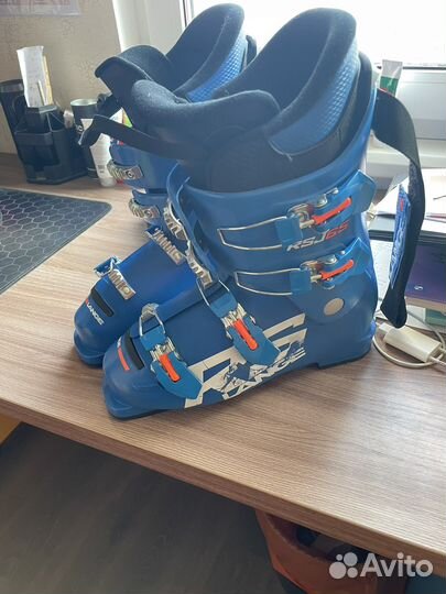 Горнолыжные ботинки lange