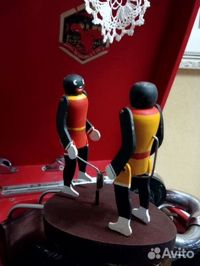 Граммофонная игрушка 