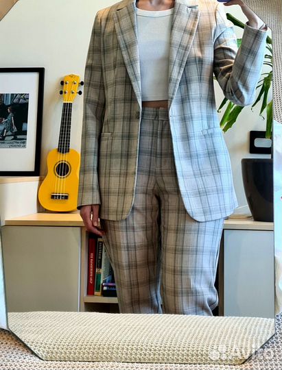 Брючный костюм