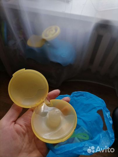 Накладки на грудь medela