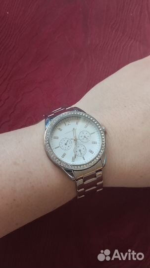 Часы наручные женские