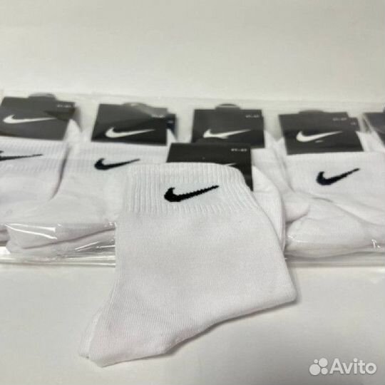 Носки Nike высокие белые