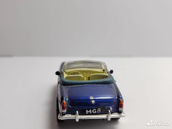 MGB cabriolet (NEW RAY) 1/43