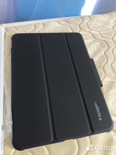 iPad Pro 11 Spigen Rugged Armor Pro