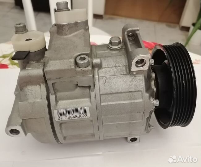 Компрессор кондиционера Volkswagen passat 6