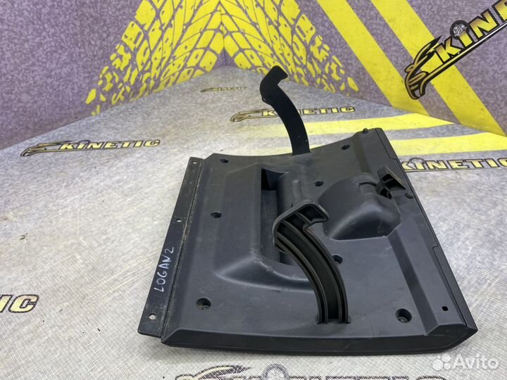 Крышка бардачка Рено Логан 2