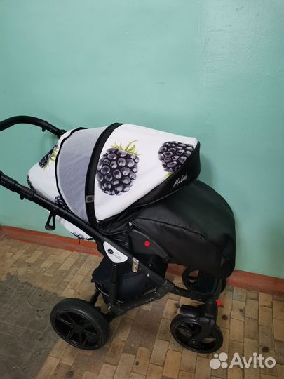 Коляска 2 в 1 Sevillababy Melani черная экокожа