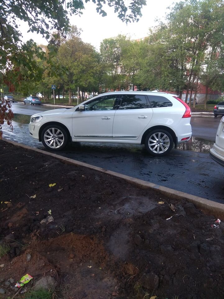Volvo XC60: фото владельца