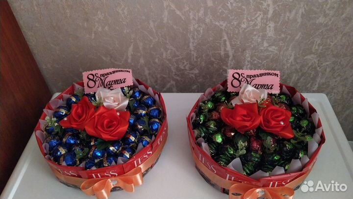 Цветы и подарки