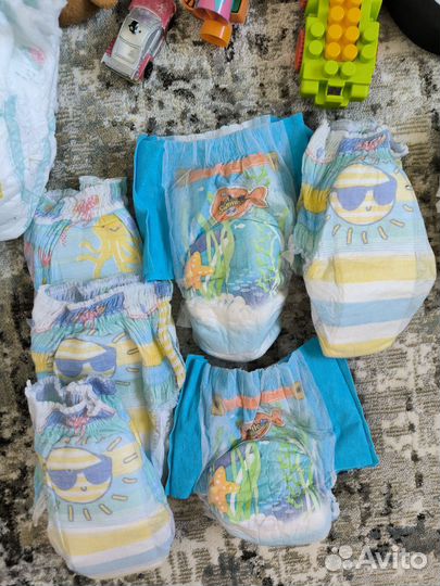 Памперсы 4/5 р.Pampers трусики+ пакет игрушек