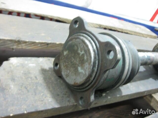 Полуось передняя правая Mitsubishi Pajero (1990-20