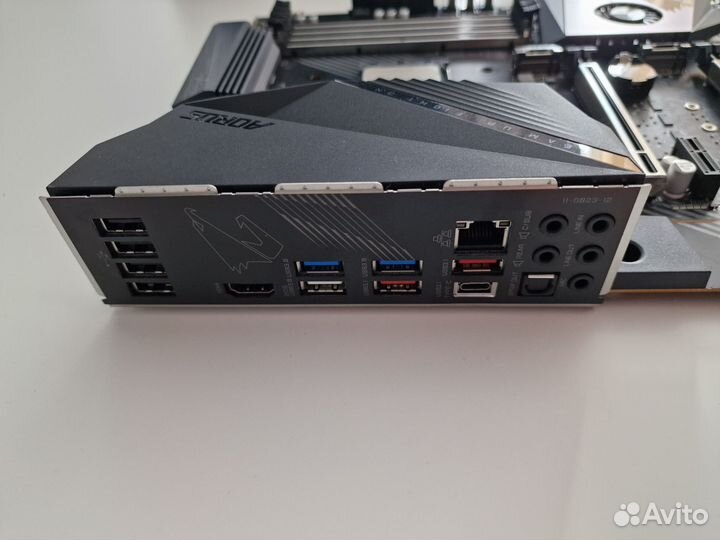 Материнская плата