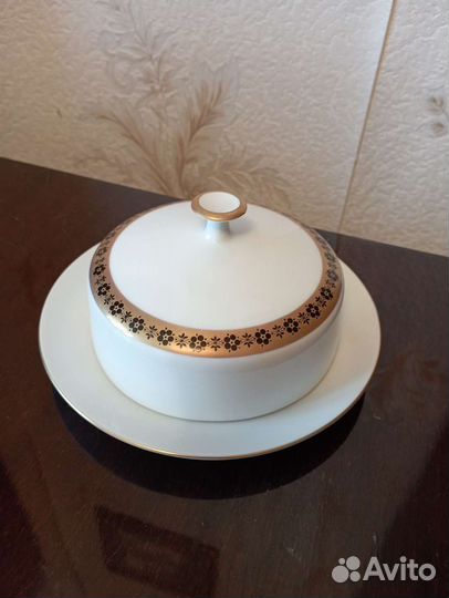 Epiag D. F. Столовый сервиз