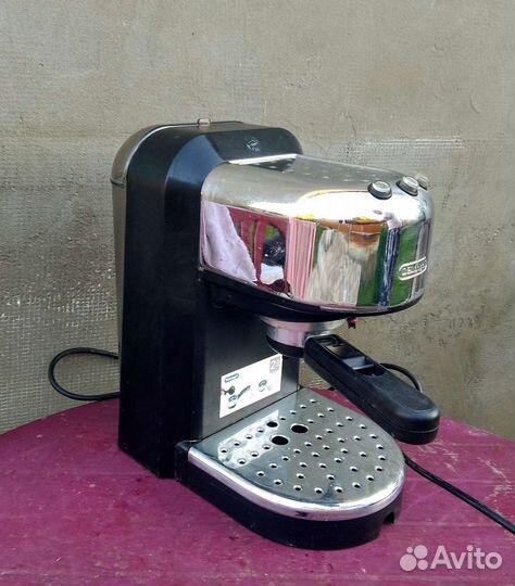 Кофемашина delonghi