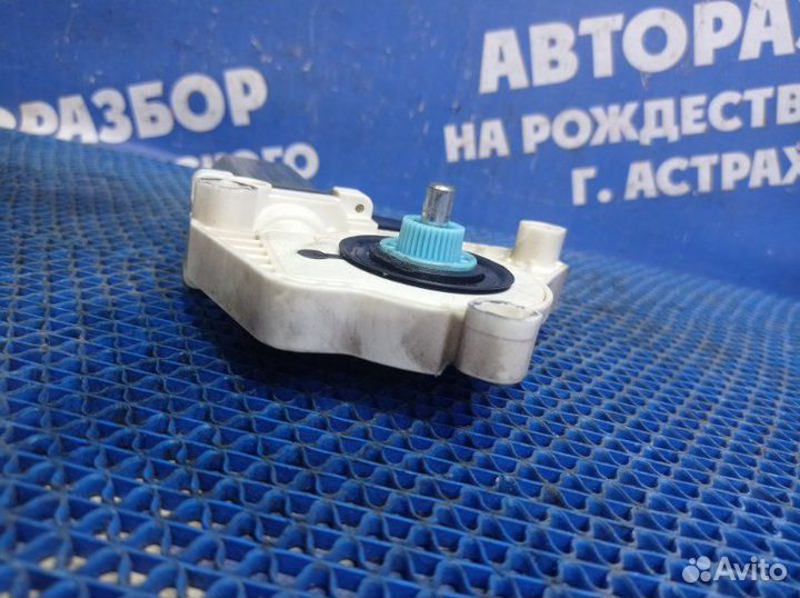 Моторчик стеклоподъемника Mercedes-Benz W169