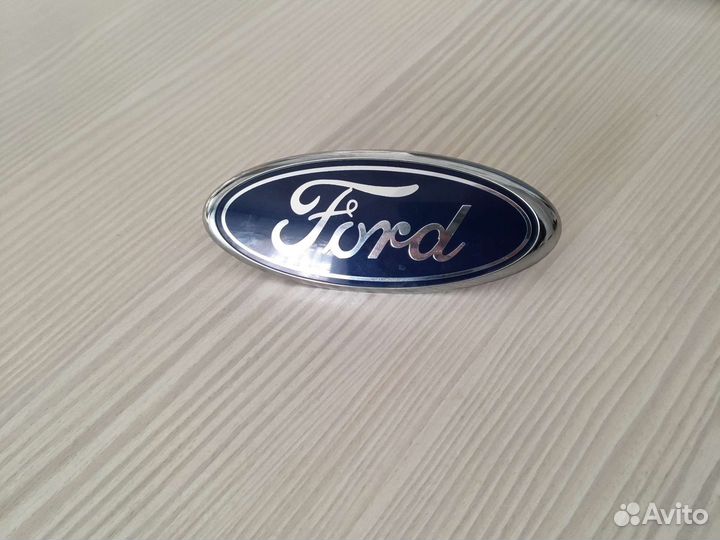 Эмблема ford focus 3