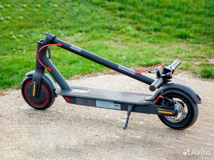 Электросамокат Xiaomi Mi Electric Scooter Pro 2