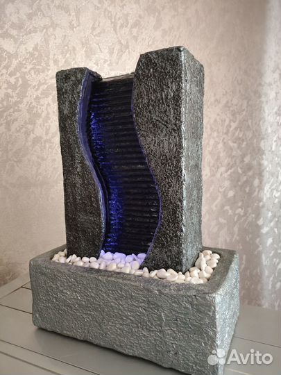 Комнатный водопад