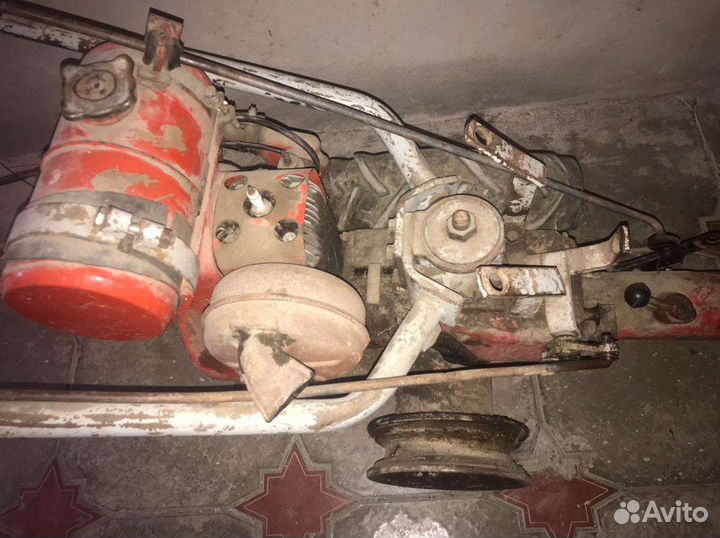 Мотор на косилку