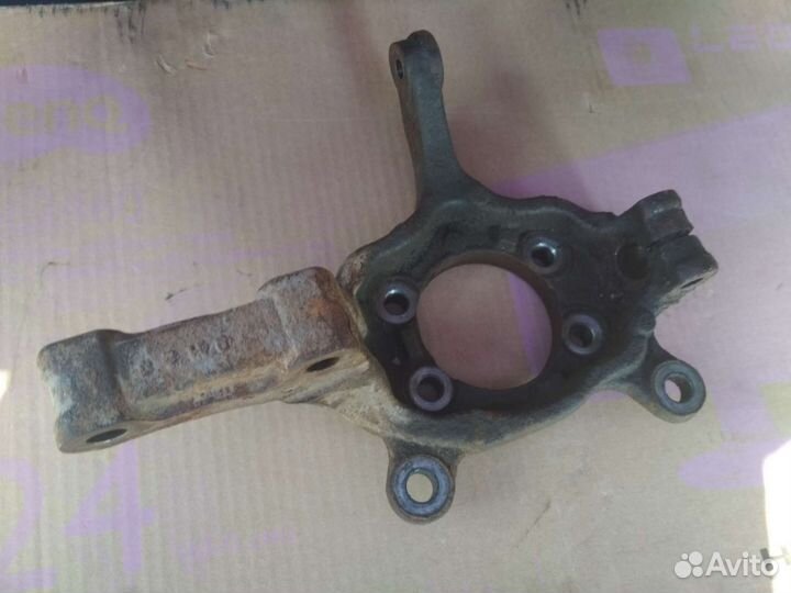 Правый поворотный кулак Колеос 2008, x-trail Т31