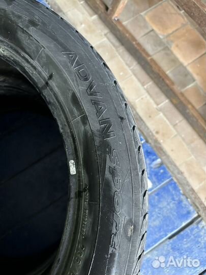 Yokohama Advan Sport V102 235/55 R20