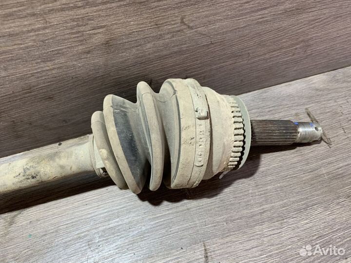 Привод левый Хендай Элантра XD 2,0 МКПП