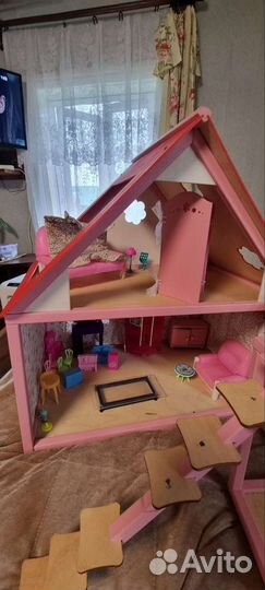 Домик кукольный деревянный