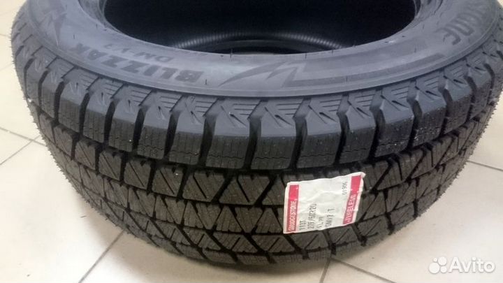 Bridgestone Blizzak DM-V3 265/45 R20 108T