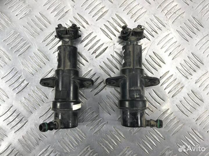Форсунка омывателя фар Bmw Х3 Е83 N52B25 2007