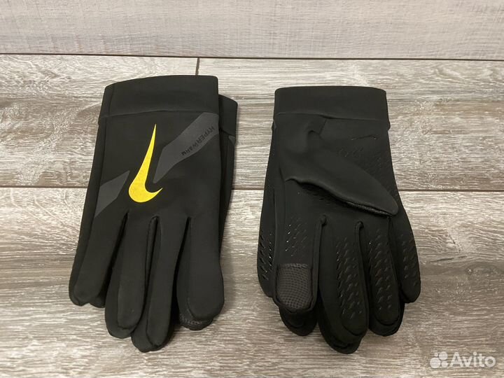 Перчатки nike