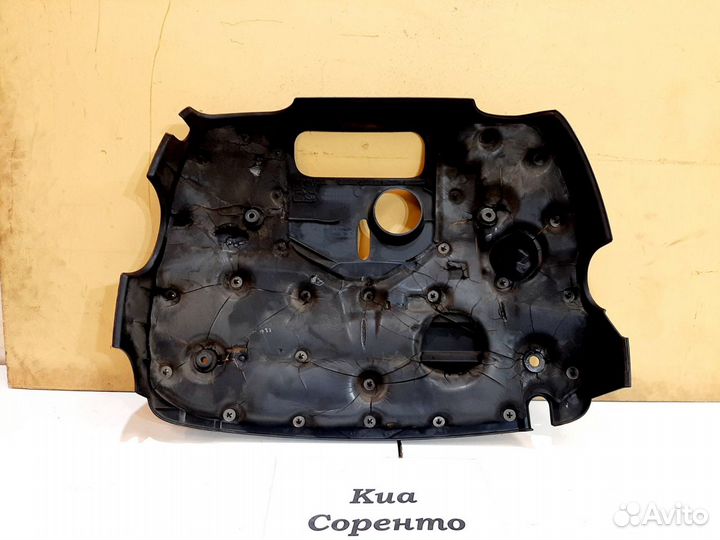 Декоративная крышка двс Киа Соренто-1, 2003г