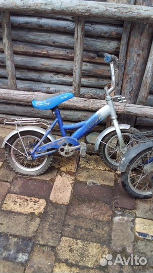 2 велосипеда на напасти