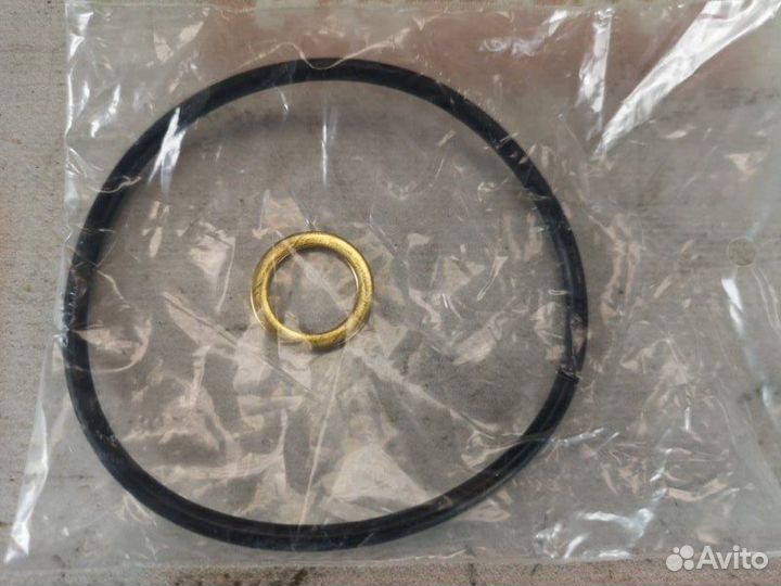 Фильтр масляный Mercedes-Benz Vito