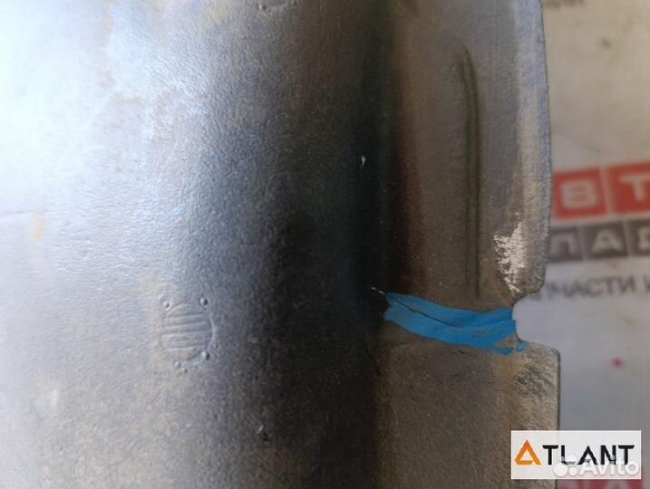 Подкрылок передний левый toyota corolla