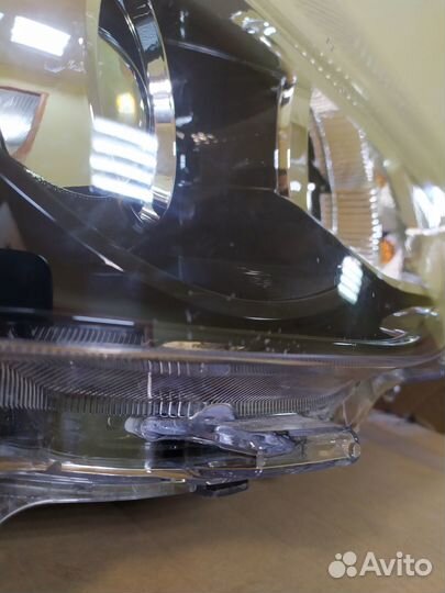 Фара правая Mitsubishi ASX 2010- 8301C884