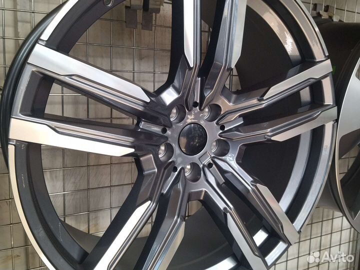 Диски на BMW X5, X6(G05) (G06) R21