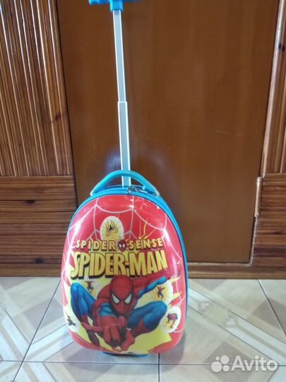 Чемодан детский