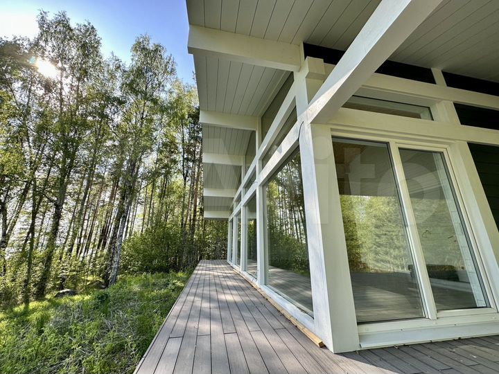 Коттедж 210 м² на участке 12,5 сот.