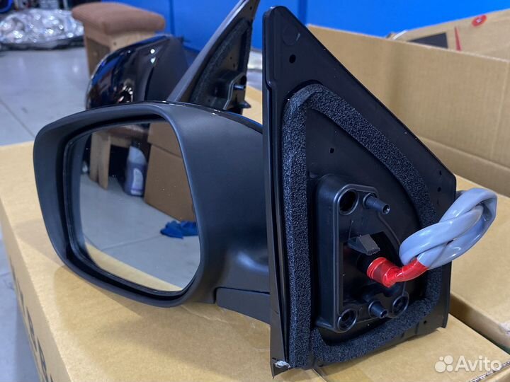 Зеркало на corolla е150-151
