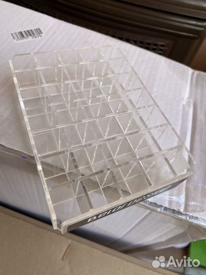 Торговое оборудование бу дл косметики