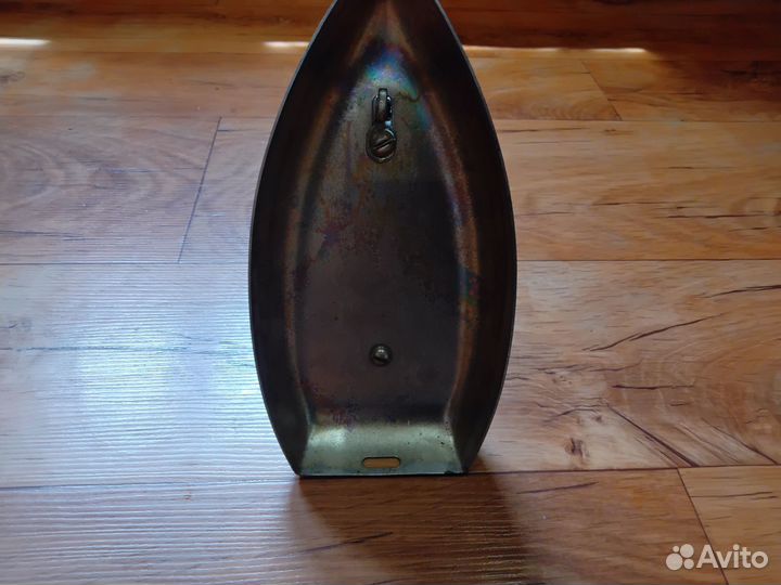 Беспроводной советский утюг