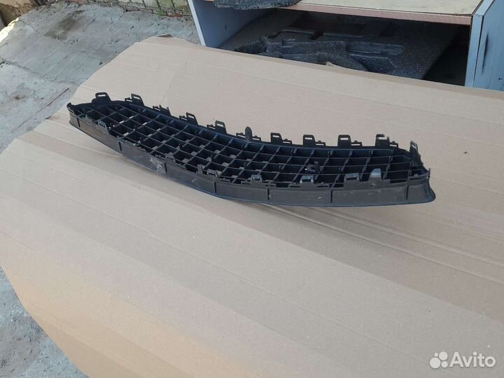 Решетка переднего бампера opel astra H GTC