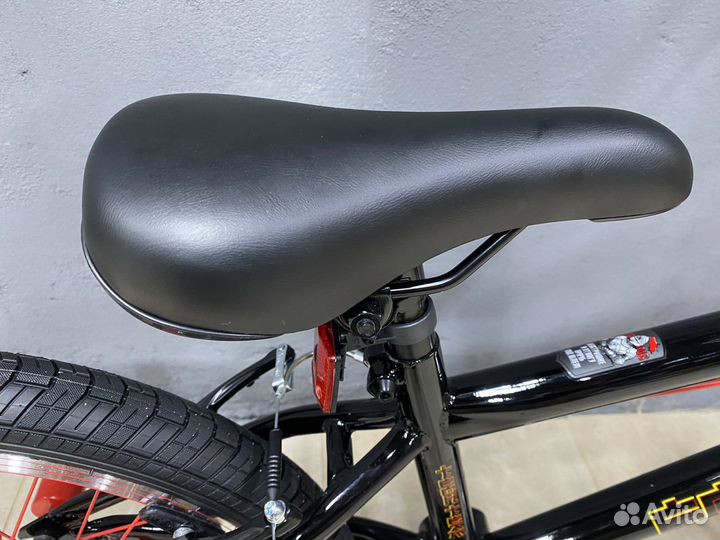 Велосипед BMX Fox 20 черно-красный