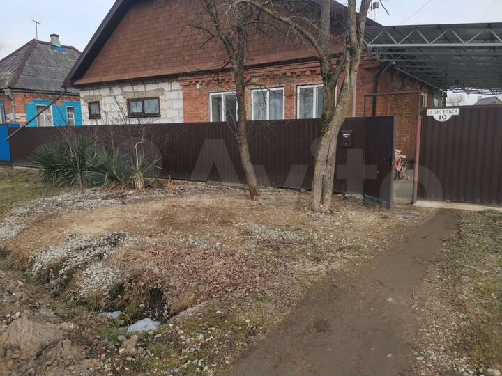 Дом 160 м² на участке 13 сот.